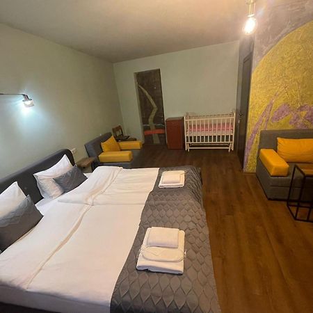 Boutique Kosher Hotel Tourfa Tbilisi Exterior foto