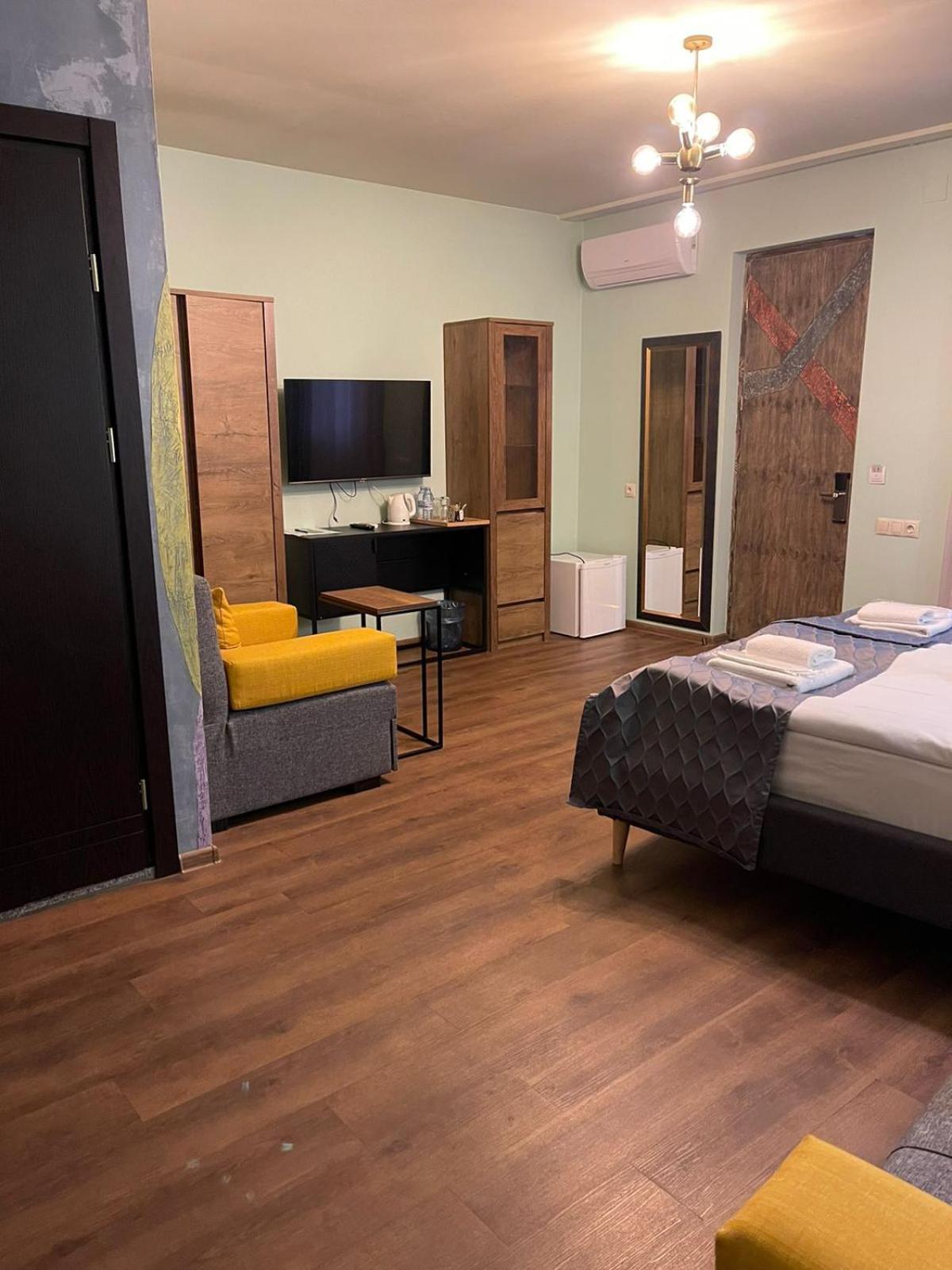 Boutique Kosher Hotel Tourfa Tbilisi Exterior foto